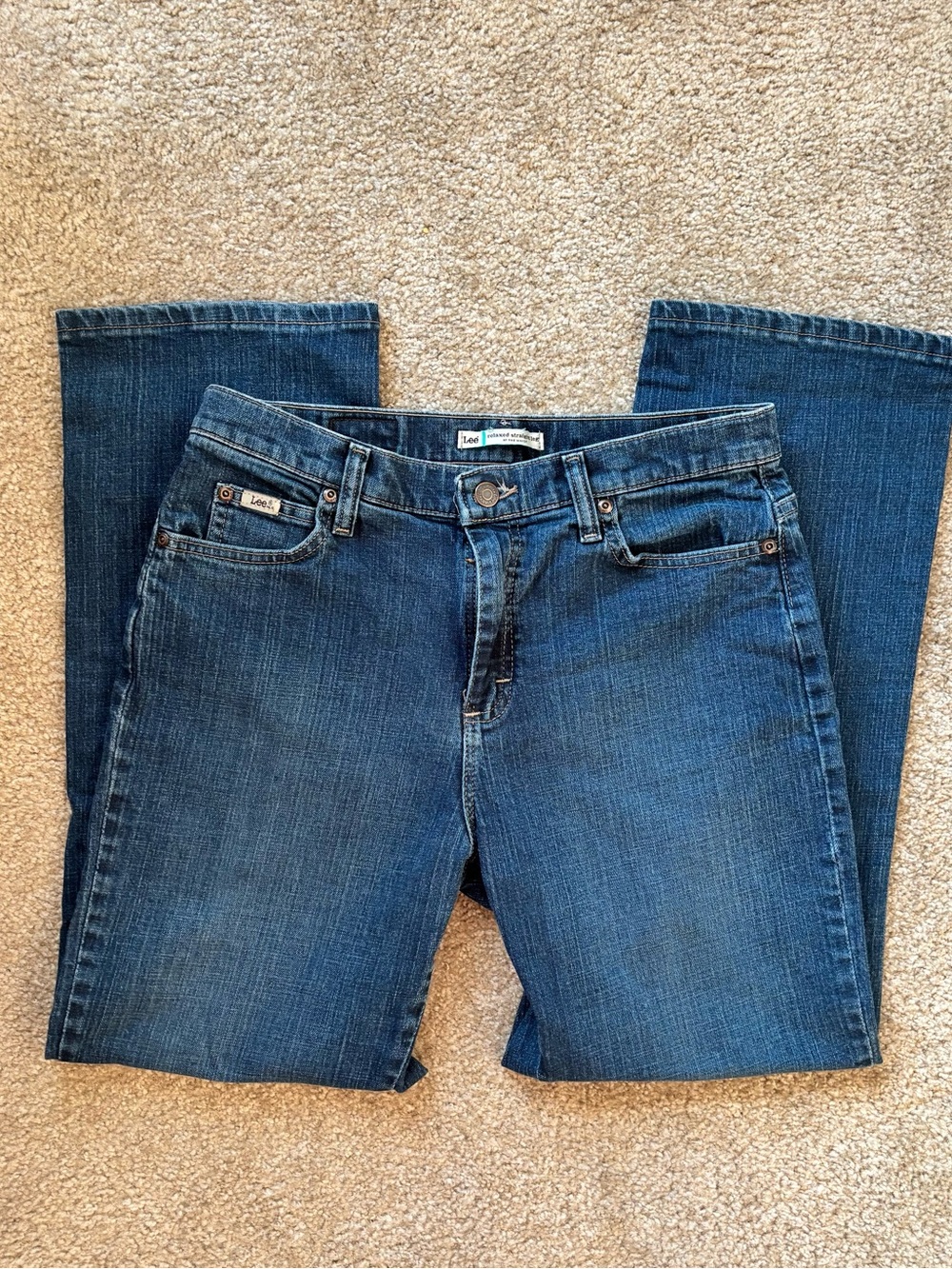 lee dark wash relaxed straight leg jeans